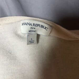 Banana Republic Off-White Merino Knit